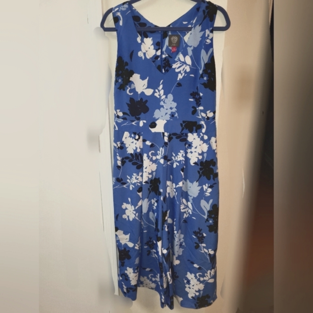 Vince Camuto Sleeveless Wide Leg Jumpsuit - Picture 2 of 16